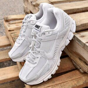 Nike Zoom Vomero 5 White Women's Sz 10 = Men's Sz 8.5 New